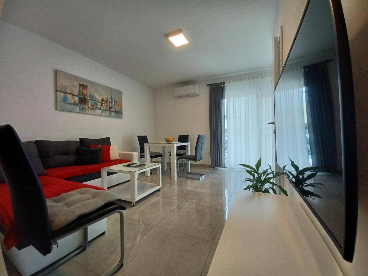 Apartments Leon 2 Novigrad  Екстер'єр фото