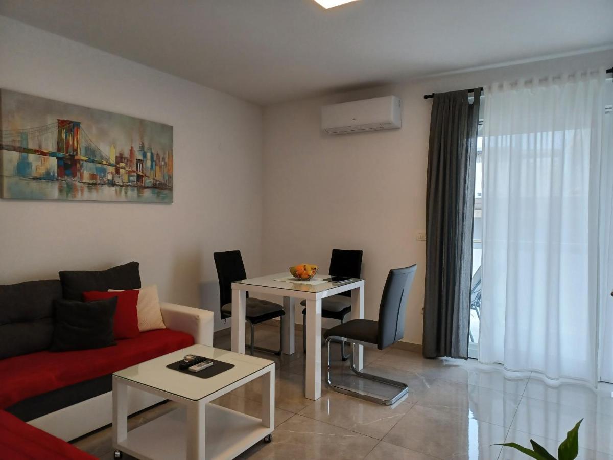 Apartments Leon 2 Novigrad  Екстер'єр фото