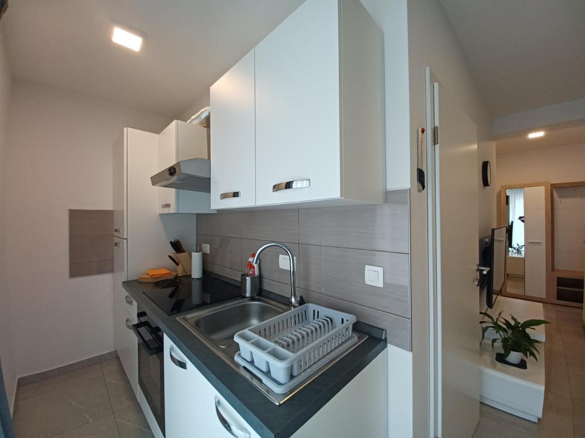 Apartments Leon 2 Novigrad  Екстер'єр фото